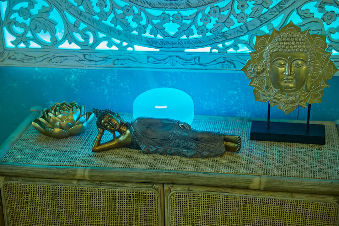 Buda Iluminado e Mandala na Sala de Cha pormenor no ARTEMIS LISBON spa, Spa em Lisboa especialista em massagem Tantrica, Erotica e Sensual para Homens, Mulheres e casais