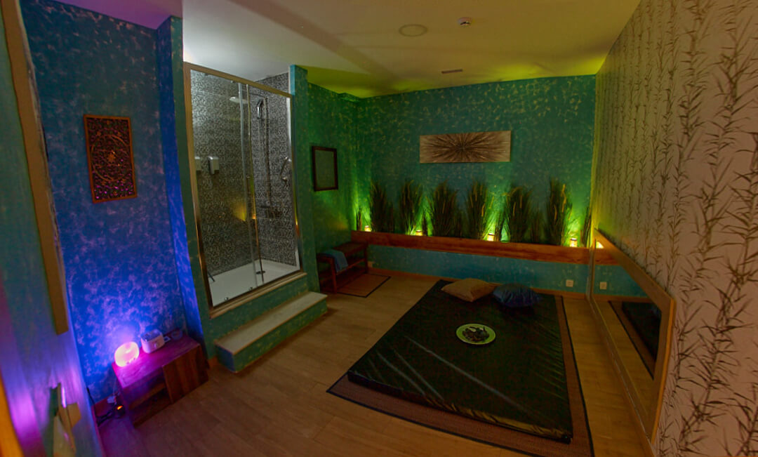 Sala de Massagem Persefone no ARTEMIS LISBON spa. Spa especialista em massagem Tantrica, Erotica e Sensual