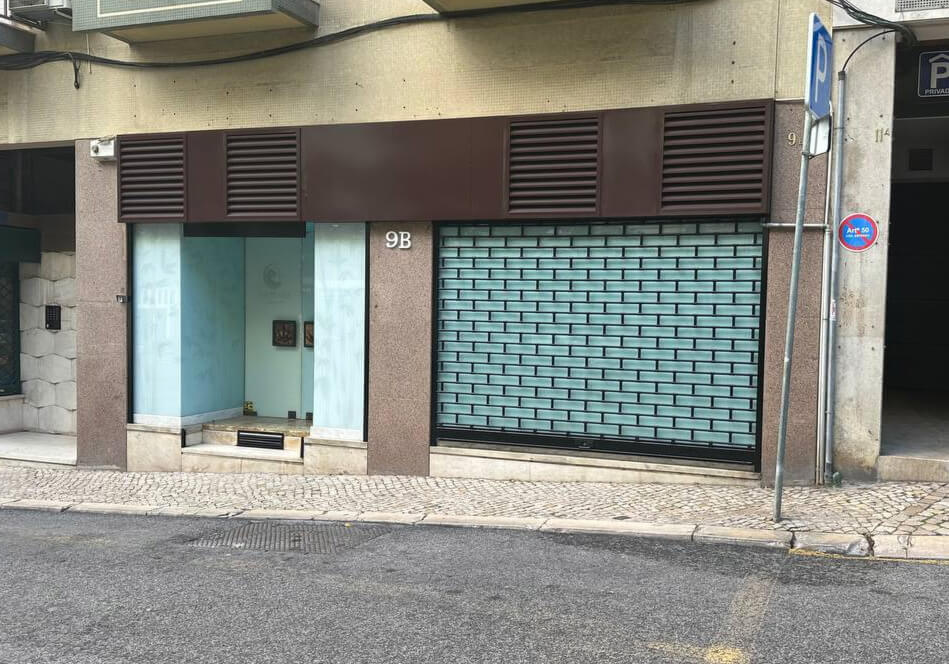 Exterior da Entrada no ARTEMIS LISBON spa. Spa especialista em massagem Tântrica, Erotica e Sensual em Lisboa