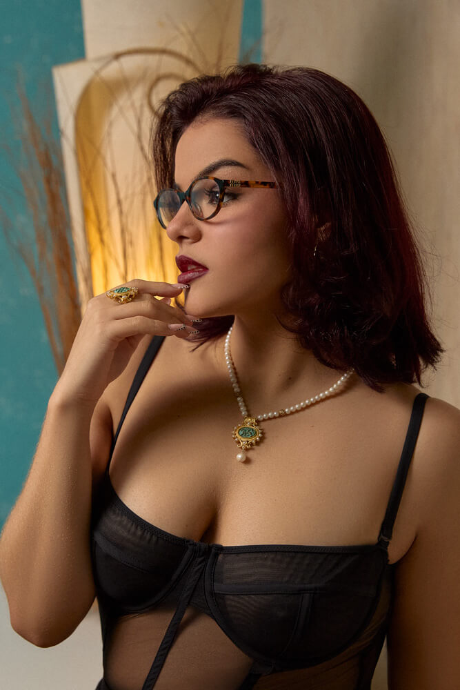 Chloe massagista no Artemis Lisbon SPA. Massagem erotica sensual e tantrica em lisboa